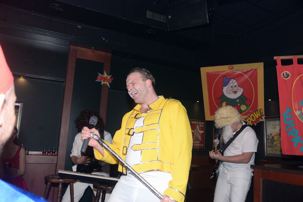 ../Images/Held op sokken feest 116.jpg